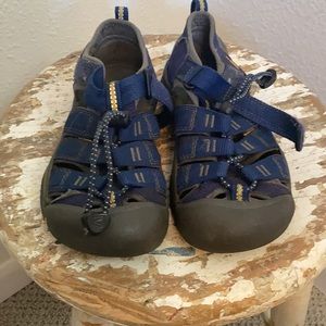 Keen Sandals, navy blue size 1